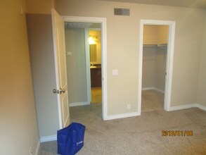 1929 Avenida Del Mexico in San Diego, CA - Building Photo - Building Photo