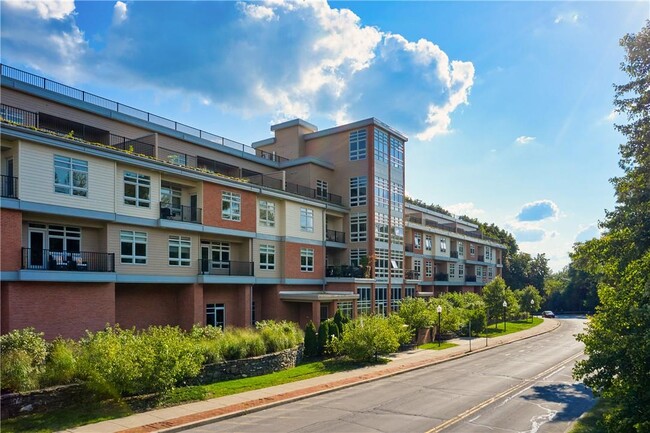 30 Beekman St in Beacon, NY - Foto de edificio - Building Photo