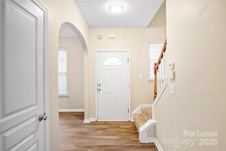 8360 Chaceview Ct in Charlotte, NC - Building Photo - Building Photo