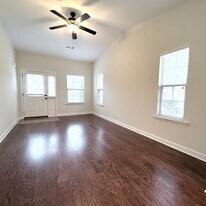 105 Velena St in Franklin, TN - Building Photo