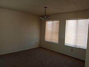 6245 Mariposa Ave in Twentynine Palms, CA - Building Photo - Building Photo