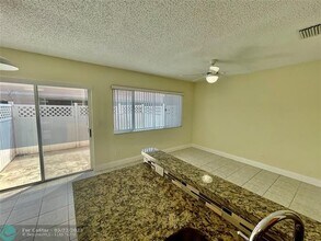 20870 NW 2nd St in Pembroke Pines, FL - Building Photo - Building Photo