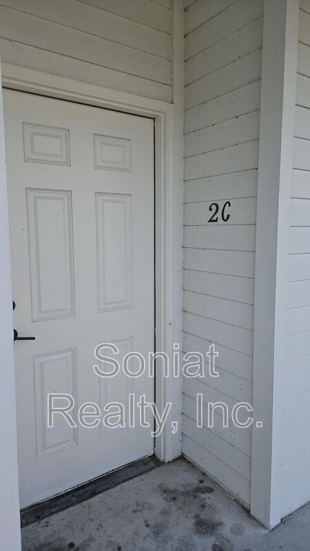 4504 Pontchartrain Dr in Slidell, LA - Building Photo - Building Photo