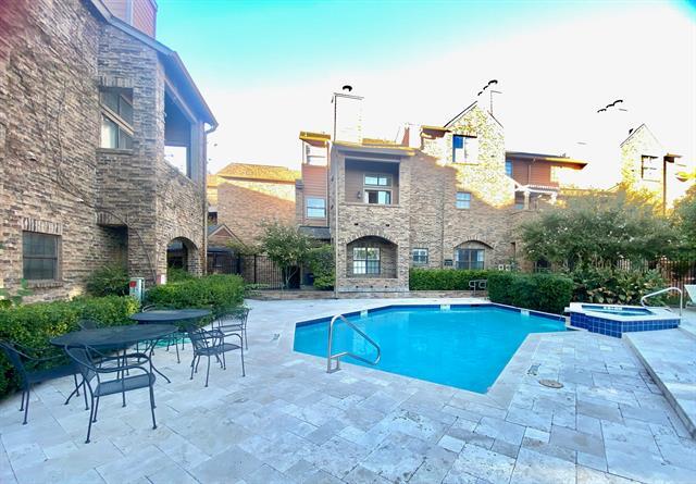 6000 Auburndale Ave in Dallas, TX - Building Photo