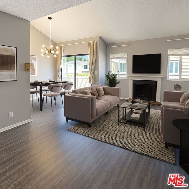 9928 Sepulveda Blvd in Los Angeles, CA - Building Photo - Building Photo