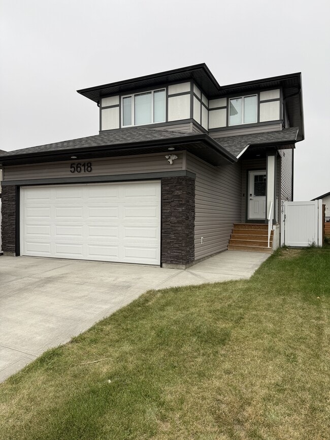 property at 5618 Norseman Cres