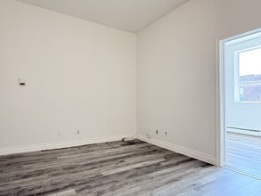 1188 Wyandotte St E in Windsor, ON - Building Photo - Building Photo