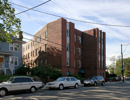 5759-5761 13th St NW Apartamentos