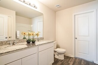 684 Savanac St SE in Bolivia, NC - Foto de edificio - Building Photo