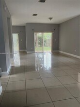 3389 NE 4th St in Homestead, FL - Building Photo - Building Photo