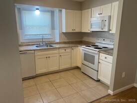 330 Blake St in New Haven, CT - Building Photo