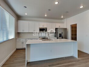 9737 W Luxton Ln in Tolleson, AZ - Building Photo - Building Photo