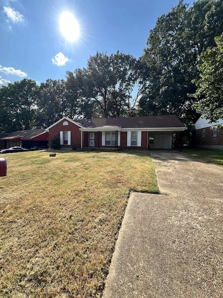 property at 3611 Naylor Dr
