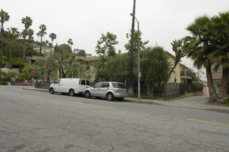 5166-5182 Franklin Ave in Los Angeles, CA - Building Photo - Building Photo