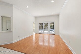 639 Queens Harbor Blvd in Jacksonville, FL - Building Photo - Building Photo