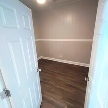 1507 E 76th Pl in Chicago, IL - Building Photo - Building Photo