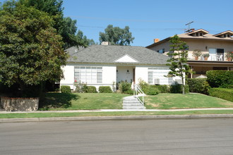 Burnet Garden Apartments in North Hills, CA - Building Photo - Building Photo