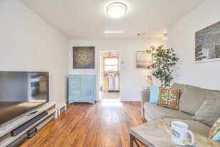571 Formwalt St SW, Unit 10 in Atlanta, GA - Building Photo