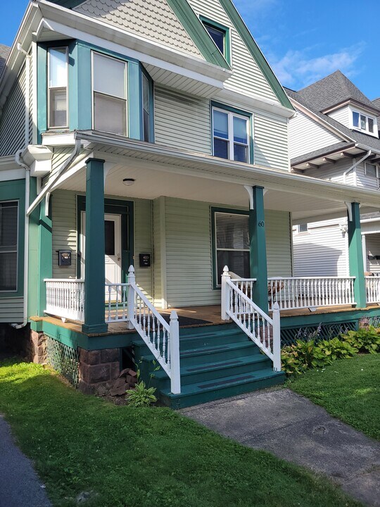 60 Harper St in Rochester, NY - Building Photo