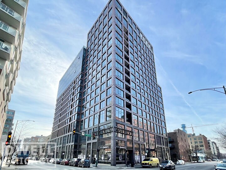 935 W Washington Blvd, Unit 1 in Chicago, IL - Building Photo