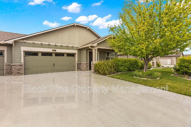 1510 W Cactus St in Nampa, ID - Building Photo - Building Photo