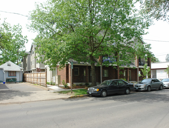 Duck Lofts in Eugene, OR - Building Photo - Building Photo