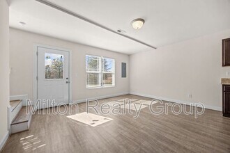 83 River Stancil Dr in Lillington, NC - Foto de edificio - Building Photo