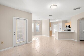 112 SW Peacock Blvd in Port St. Lucie, FL - Building Photo - Building Photo