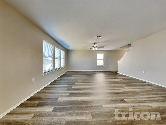 5617 Victory Gallop Dr in Austin, TX - Building Photo - Building Photo