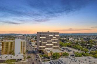 888N N Main St in Santa Ana, CA - Building Photo - Building Photo