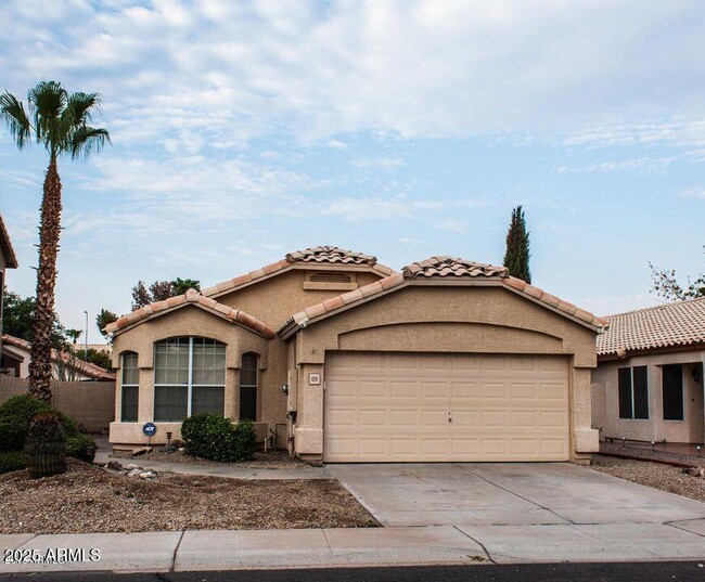 property at 1091 W Kingbird Dr