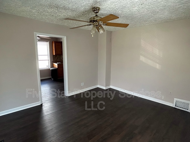 property at 1912 S 2nd St