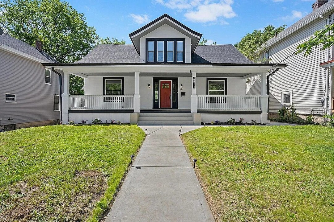 5811 Bramble Ave in Cincinnati, OH - Building Photo