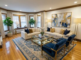 2437 W North Shore Ave in Chicago, IL - Building Photo