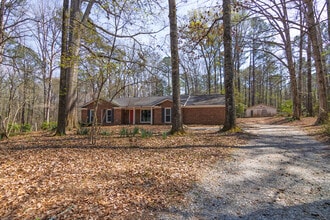 1026 Denney Rd in Cataula, GA - Building Photo - Building Photo