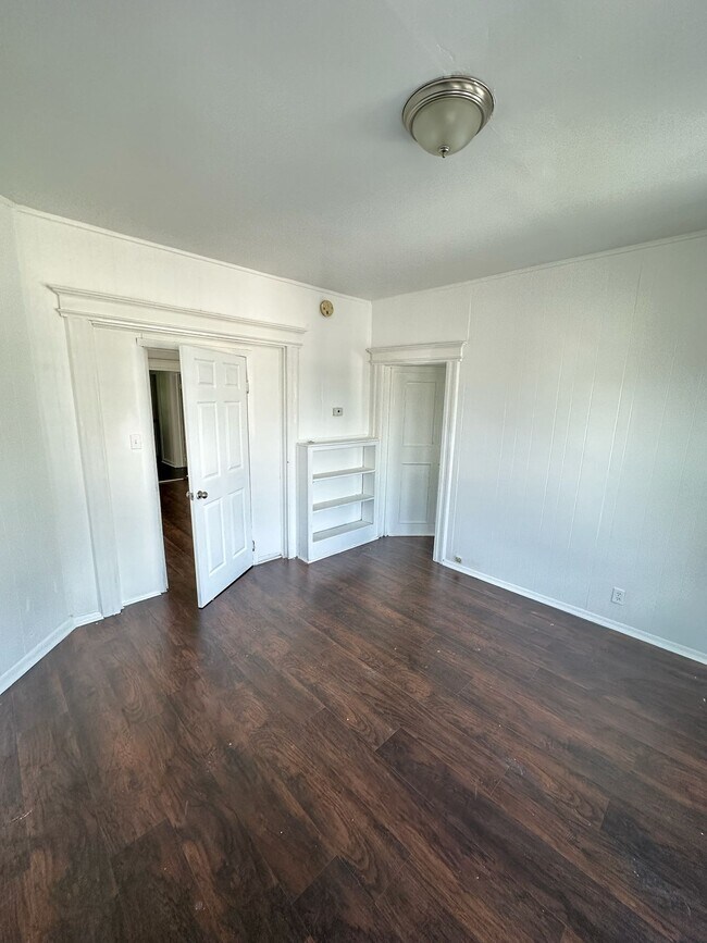 309 Ellis Ave in Irvington, NJ - Building Photo - Building Photo