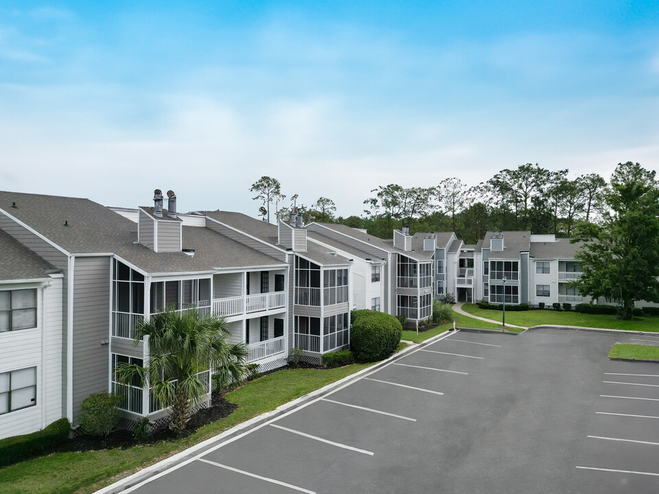 Island Pointe in Jacksonville, FL - Building Photo