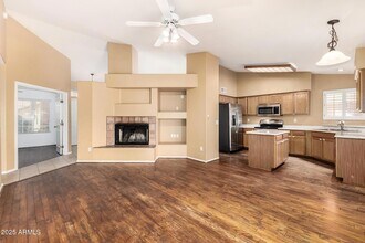 15221 N 87th Dr in Peoria, AZ - Building Photo - Building Photo