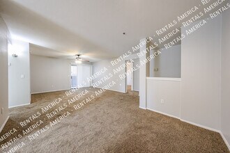 2025 E Campbell Ave, Unit 112 in Phoenix, AZ - Foto de edificio - Building Photo