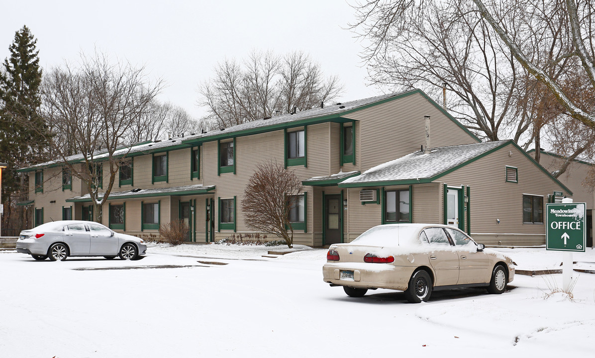 The Meadowlands in Shoreview, MN - Building Photo