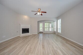 1000 Sheldon Rd in Lantana, TX - Building Photo - Building Photo