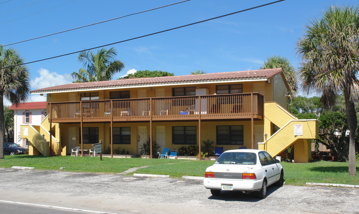 601 NE 21st Ave in Deerfield Beach, FL - Building Photo