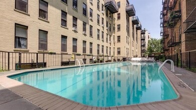 1114 Park Ave in Hoboken, NJ - Building Photo - Building Photo