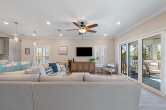 6635 Carlinga Dr in Pensacola, FL - Building Photo - Building Photo