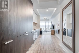 50-650 Charles St E in Toronto, ON - Building Photo - Building Photo