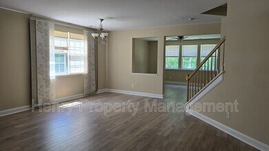 314 Ashburn Ln in Durham, NC - Building Photo - Building Photo