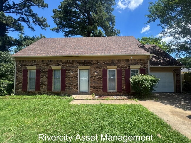 property at 4942 Foxhall Dr