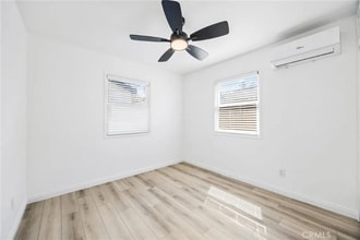 3579 McKinley St in Riverside, CA - Foto de edificio - Building Photo