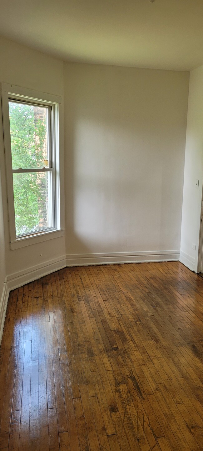 653 N Christiana Ave in Chicago, IL - Building Photo - Building Photo