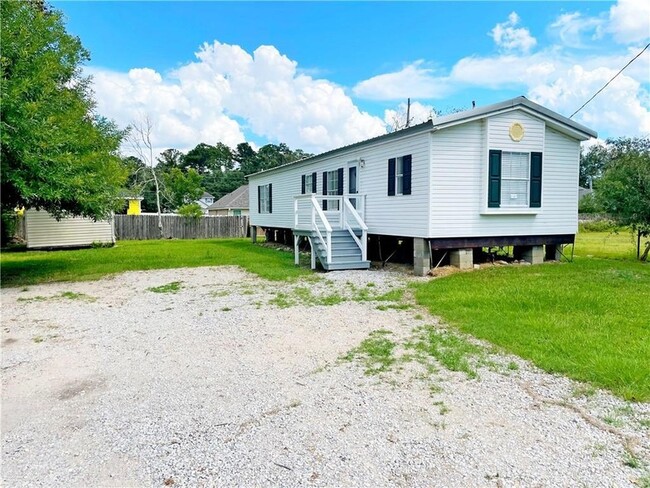 property at 566 Panther Dr